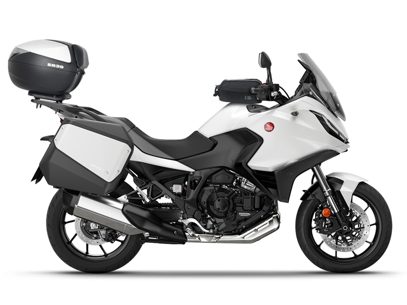 Motorcycle rental in Corsica Honda NT1100 DCT at Moto Corse Evasion  