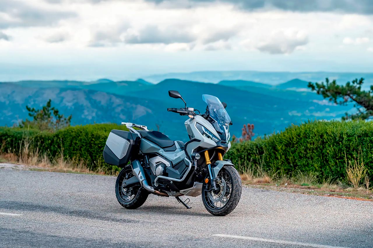 Scooter rental in Corsica