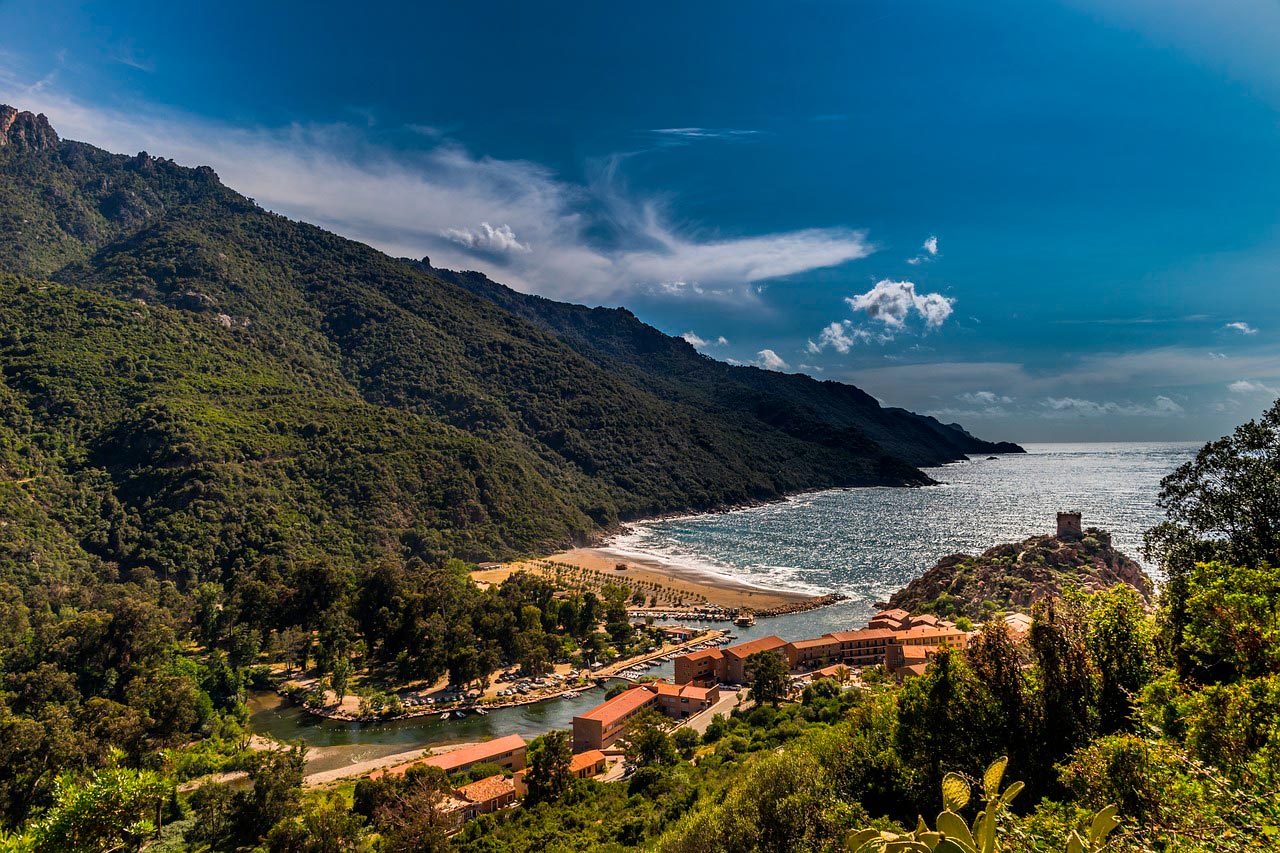 Porto and the calanques of Piana by motorcycle