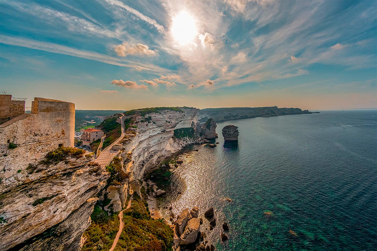 Visiter Bonifacio à moto